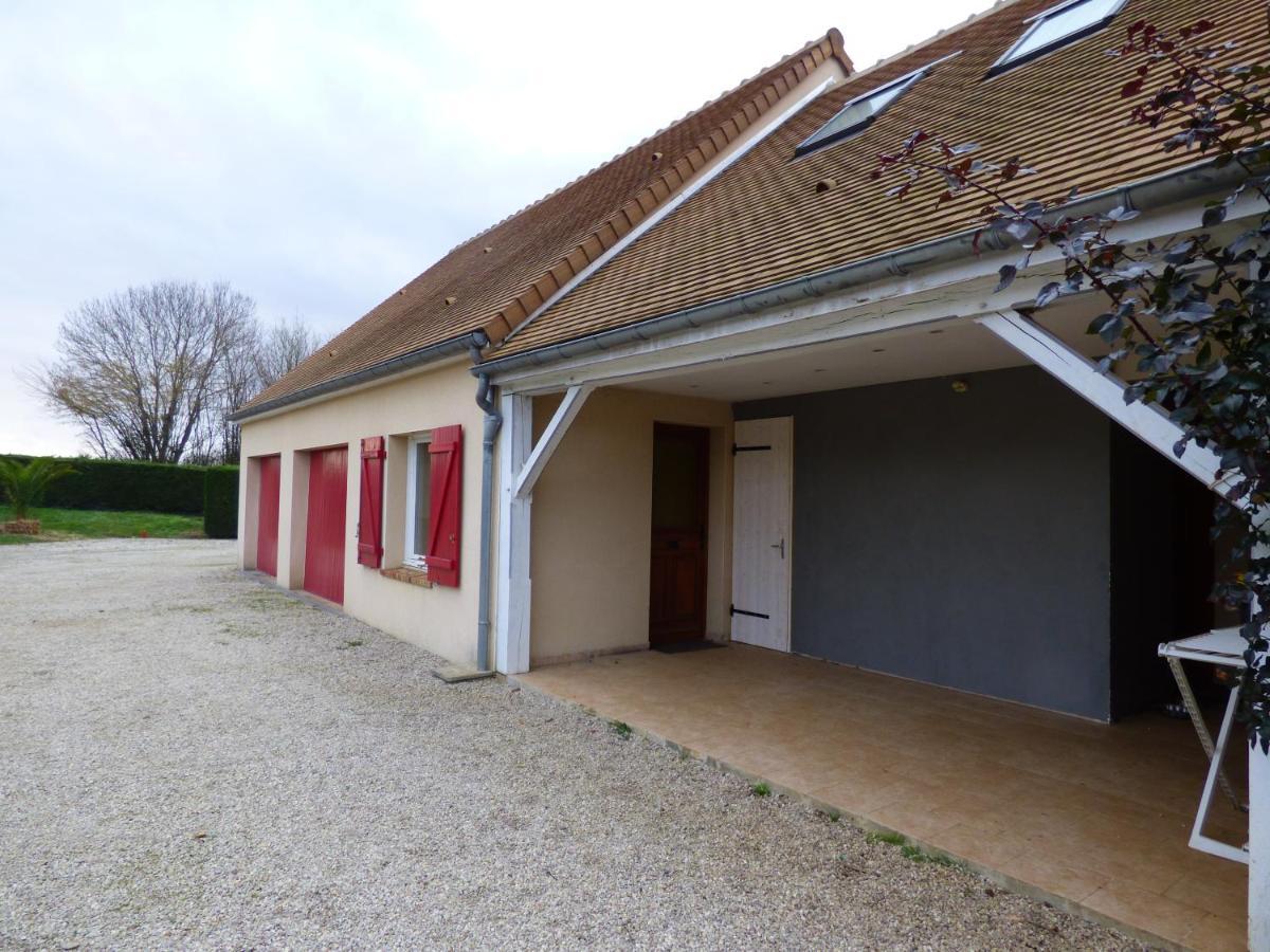 Bed and Breakfast Les Petites Brosses Montbizot Esterno foto